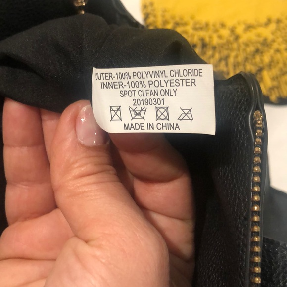 Backpack - Picture 6 of 8